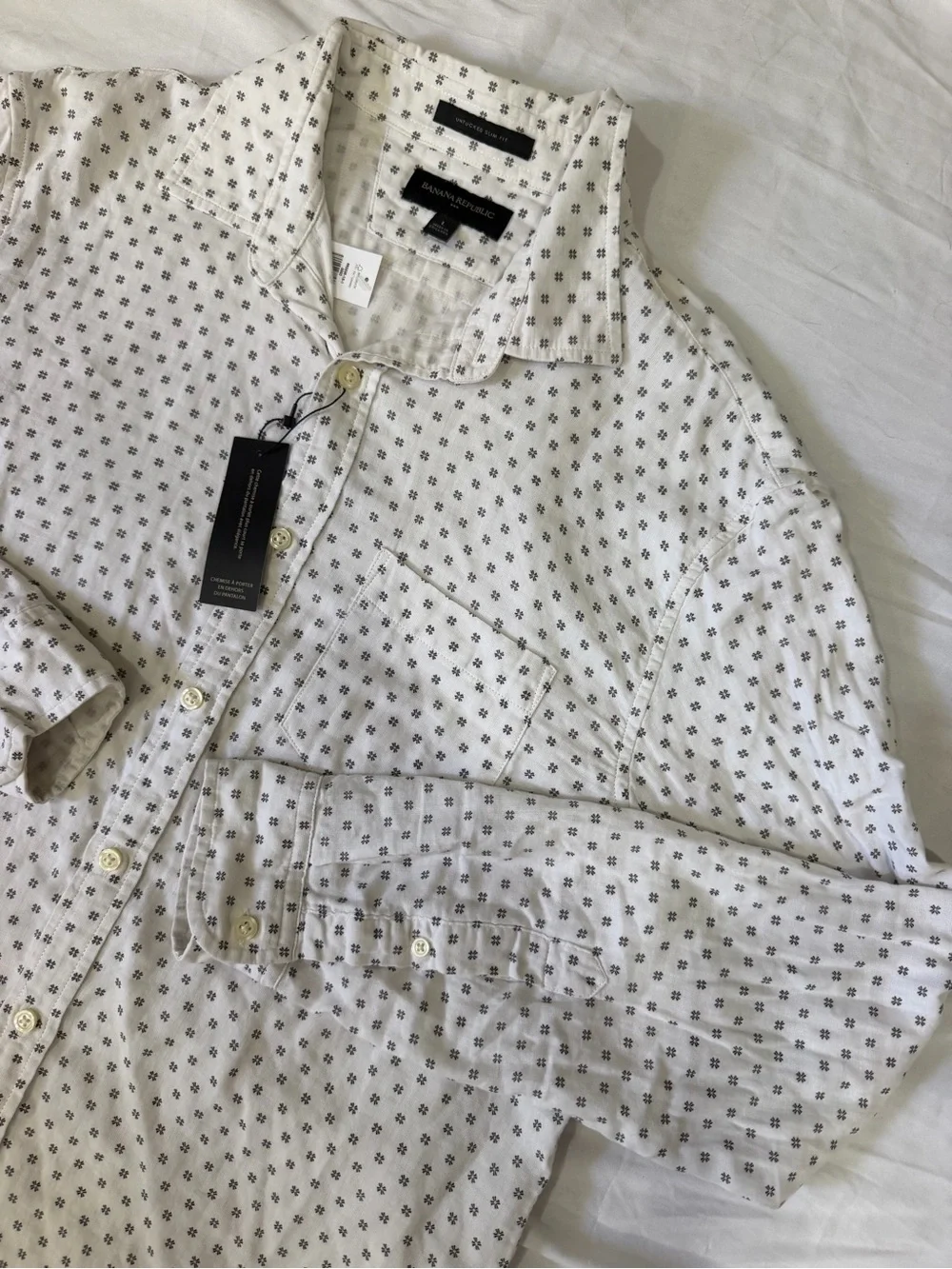 NWT Mens Banana Republic Untucked Slim Fit Long Sleeve White Patterned Size L